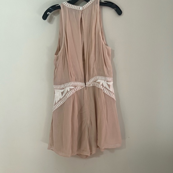 Reiss woman’s coco Embroidered Chic Beige Sleeveless Romper - Picture 11 of 13
